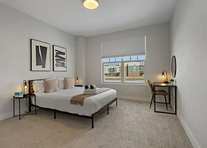 Апартаменты Perfect 4br Townhouse With Parking & Pickleball Access